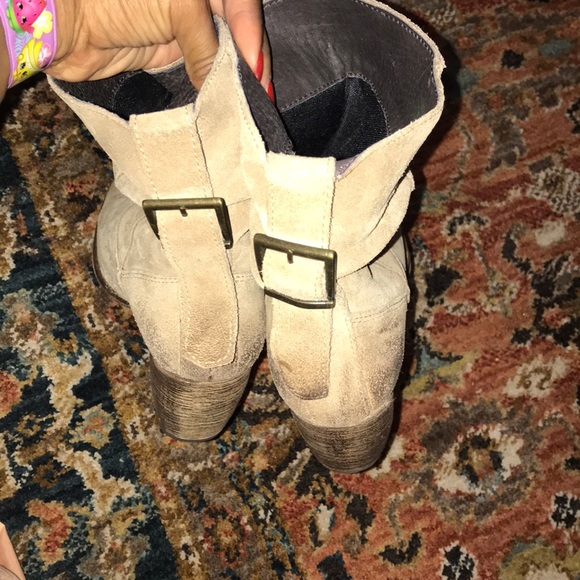 Very cute Short style bootie - Picture 3 of 4